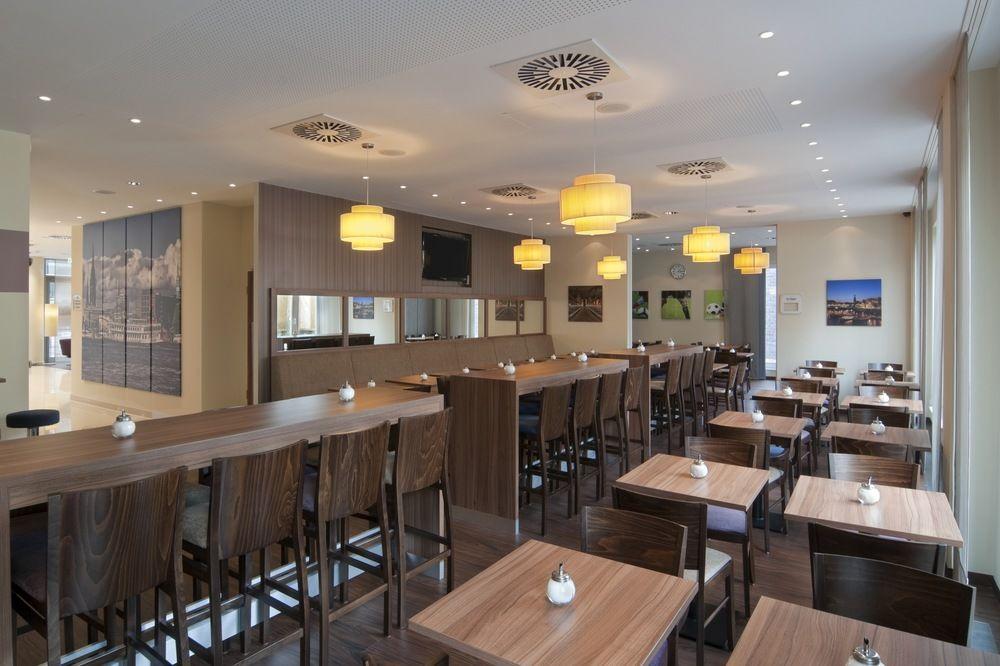Holiday Inn Express Hamburg - St. Pauli-Messe Екстериор снимка