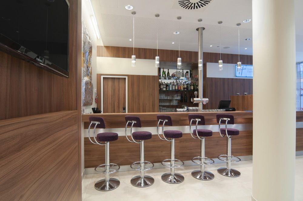 Holiday Inn Express Hamburg - St. Pauli-Messe Екстериор снимка